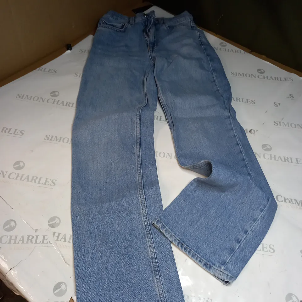 ASOS DESIGN DENIM JEANS SIZE 25/32