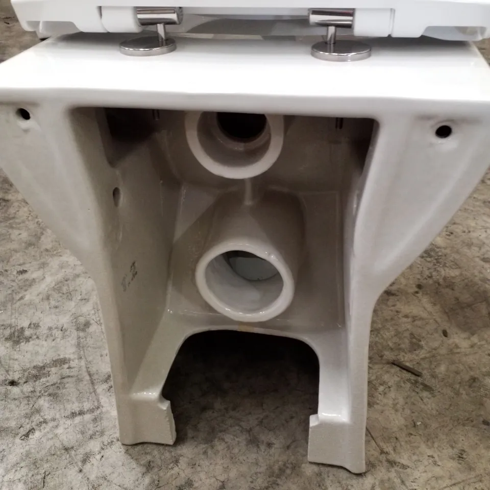 BRAND NEW TOILET PAN WITH SEAT
