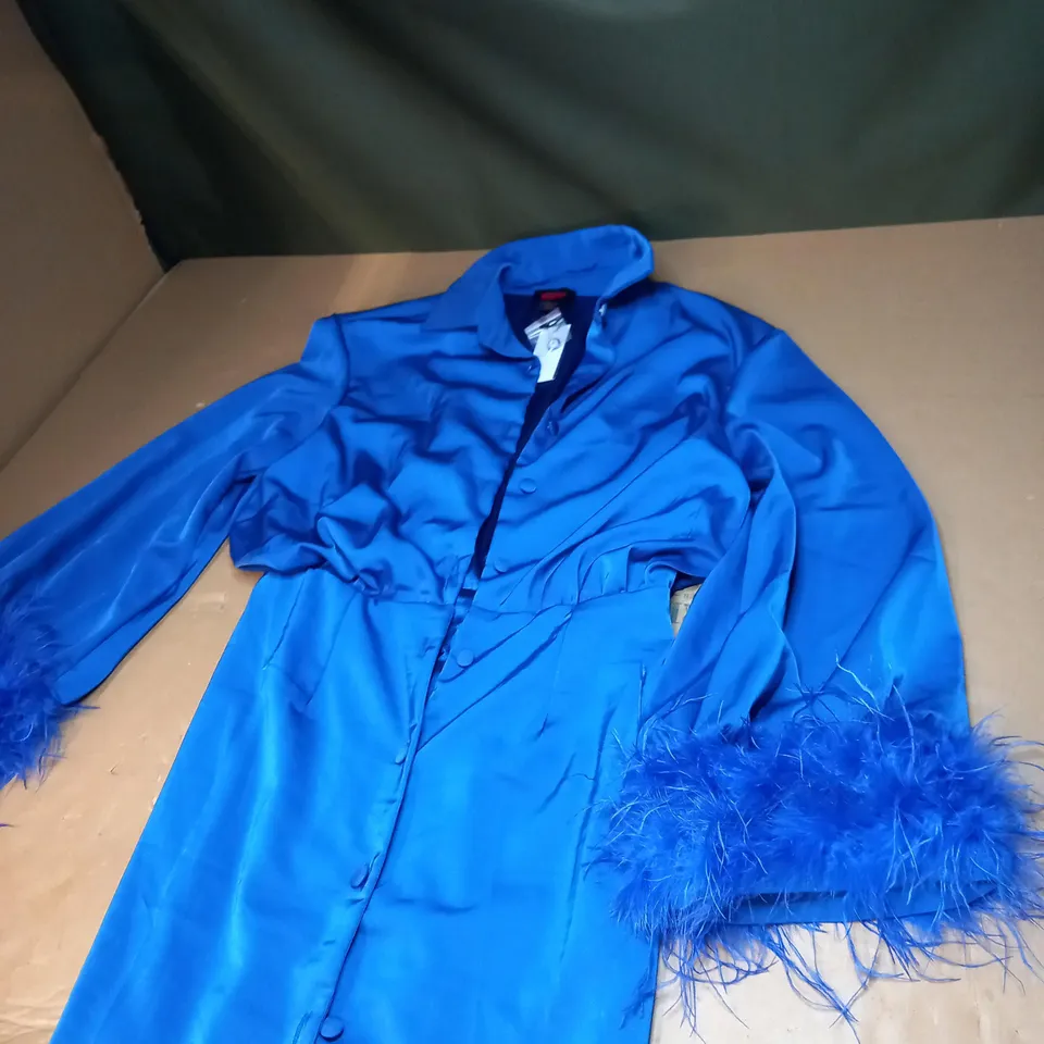 PREMIUM SATIN FLUTE SLEEVE FEATHER SHIRT DRESS SIZE 8
