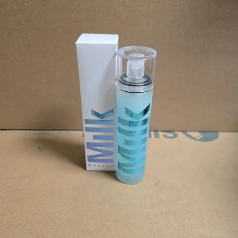 MILK MAKEUP HYDRO GRIP SET + REFRESH SPRAY – 100 ML (BOXED)