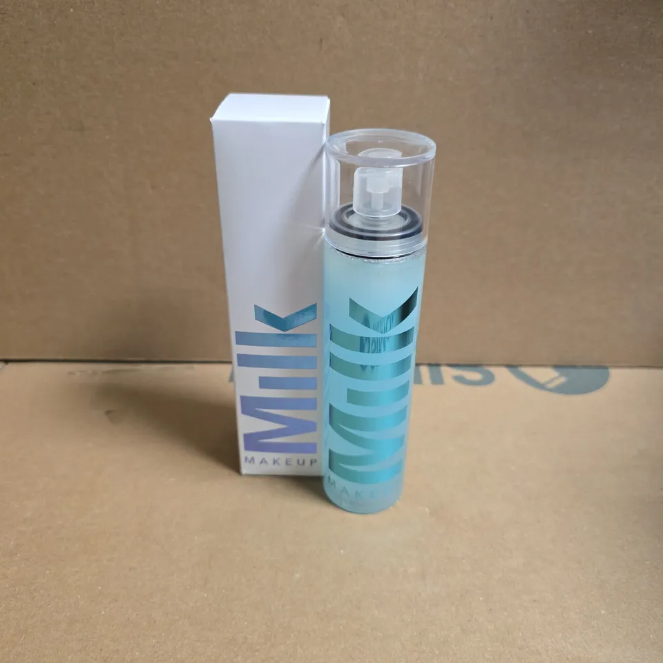 MILK MAKEUP HYDRO GRIP SET + REFRESH SPRAY – 100 ML (BOXED)