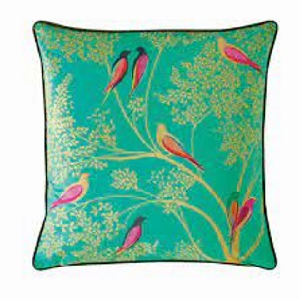 BOXED GREEN BIRDS GREEN FEATHER 50X50CM CUSHION 