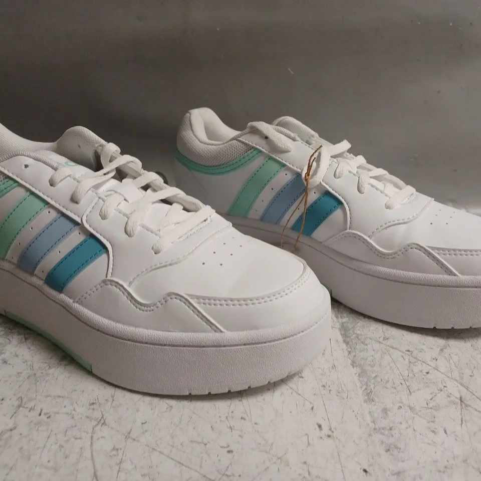 PAIR OF ADIDAS WOMENS HOOPS 3.0 BOLD SHOES IN WHITE/MULTI SIZE UK 6.5