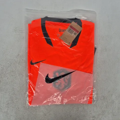 NIKE NETHERLANDS 2026 HOME FOOTBALL SHIRT SIZE LARGE