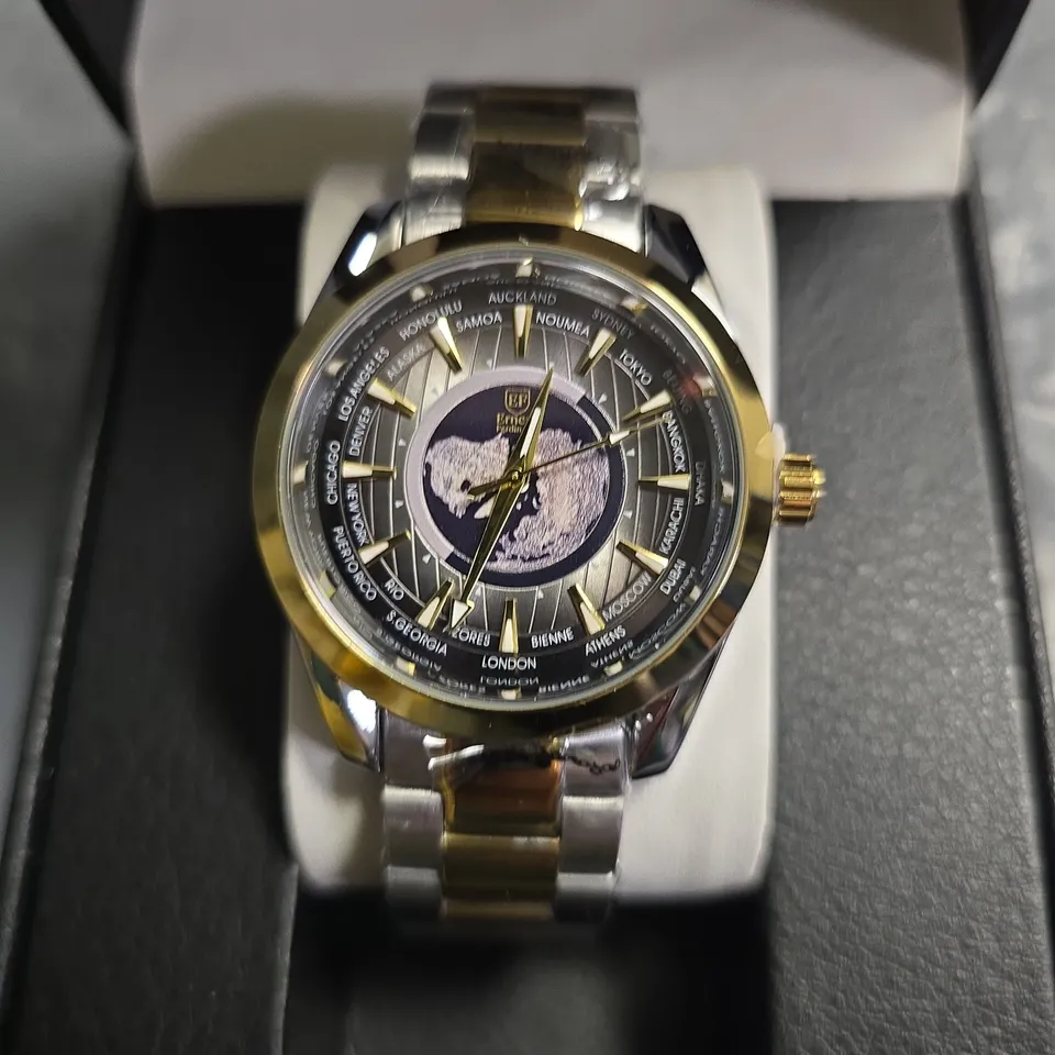 ERNEST FERDINAND STAINLESS STEEL WORLD MAP WATCH WITH METAL STRAP