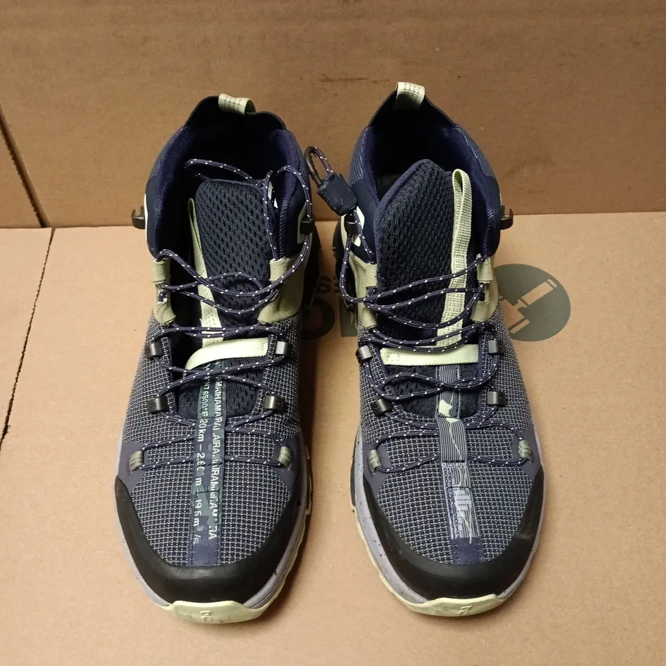UNBOXED PAIR OF ON CLOUDTRAX WOMEN'S HIKING BOOTS IN A RESEDA/LAVENDER - UK 6