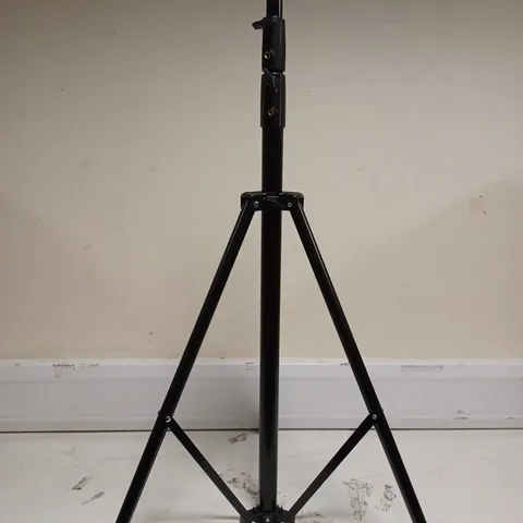 BOXED MULTI FUNCTIONAL TRIPOD.
