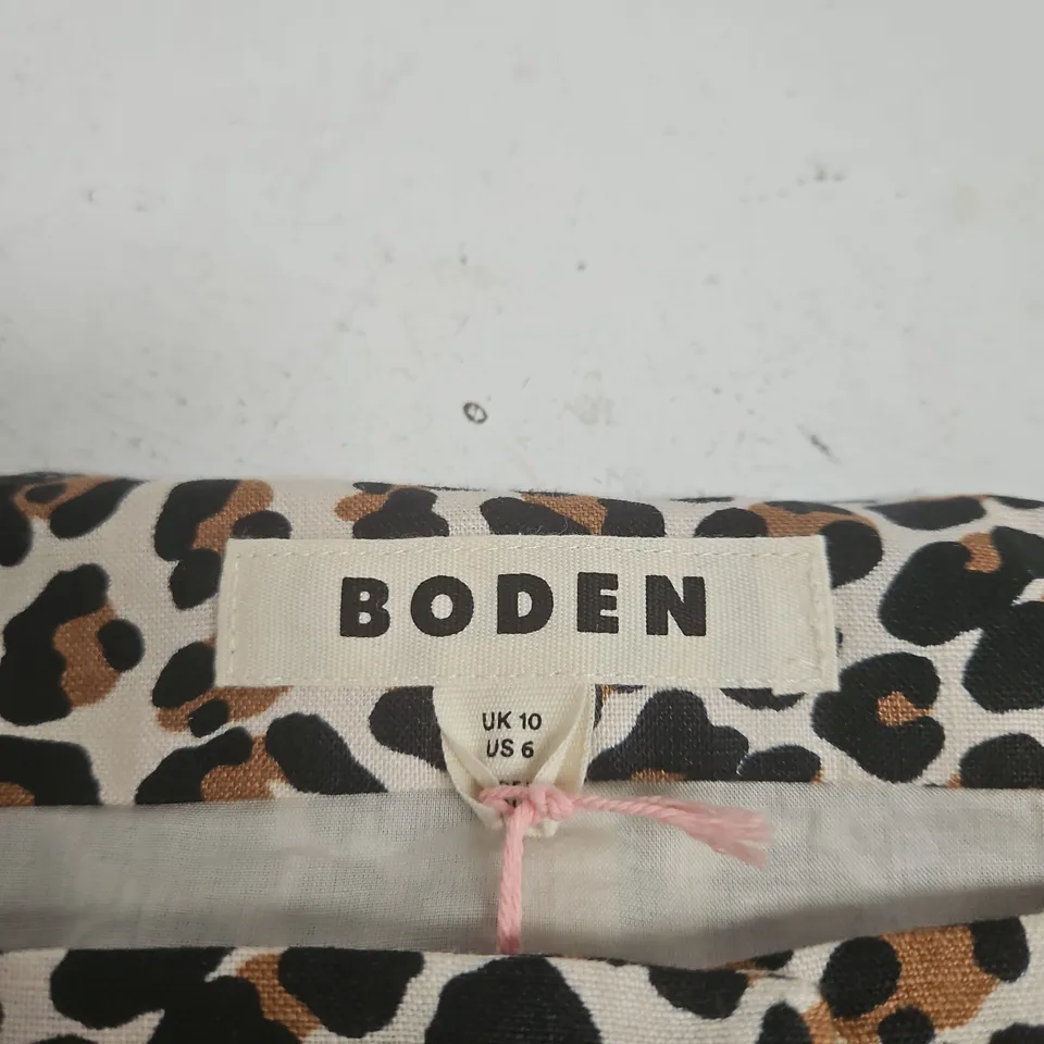 BODEN LEOPARD PRINT SLEEVELESS BUTTON-FRONT TOP – UK 10 (US 6)