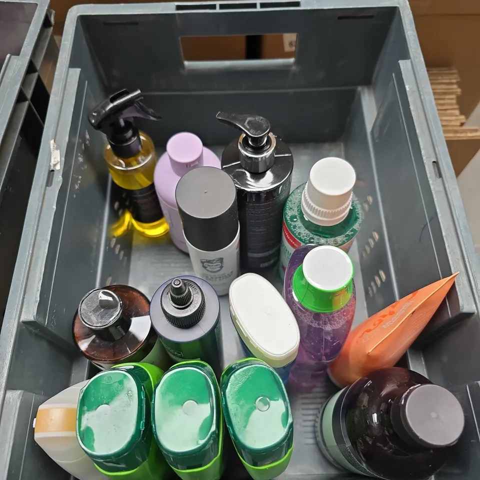 APPROXIMATELY 20 ASSORTED HEALTH & BEAUTY PRODUCTS TO INCLUDE DOVE VELVET GLOW BODY WASH, PHIL SMITH CONDITIONER AND PALMOLIVE SHAMPOO