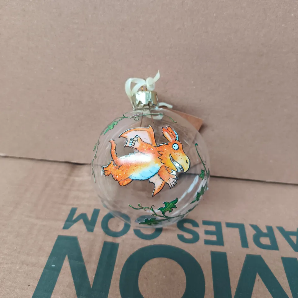 APPROXIMATELY 96 GISELA GRAHAM X ZOG XMAS BAUBLES
