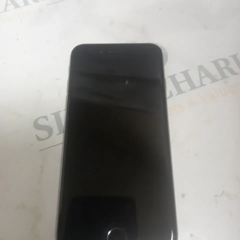 APPLE IPHONE GREY MODEL A1586