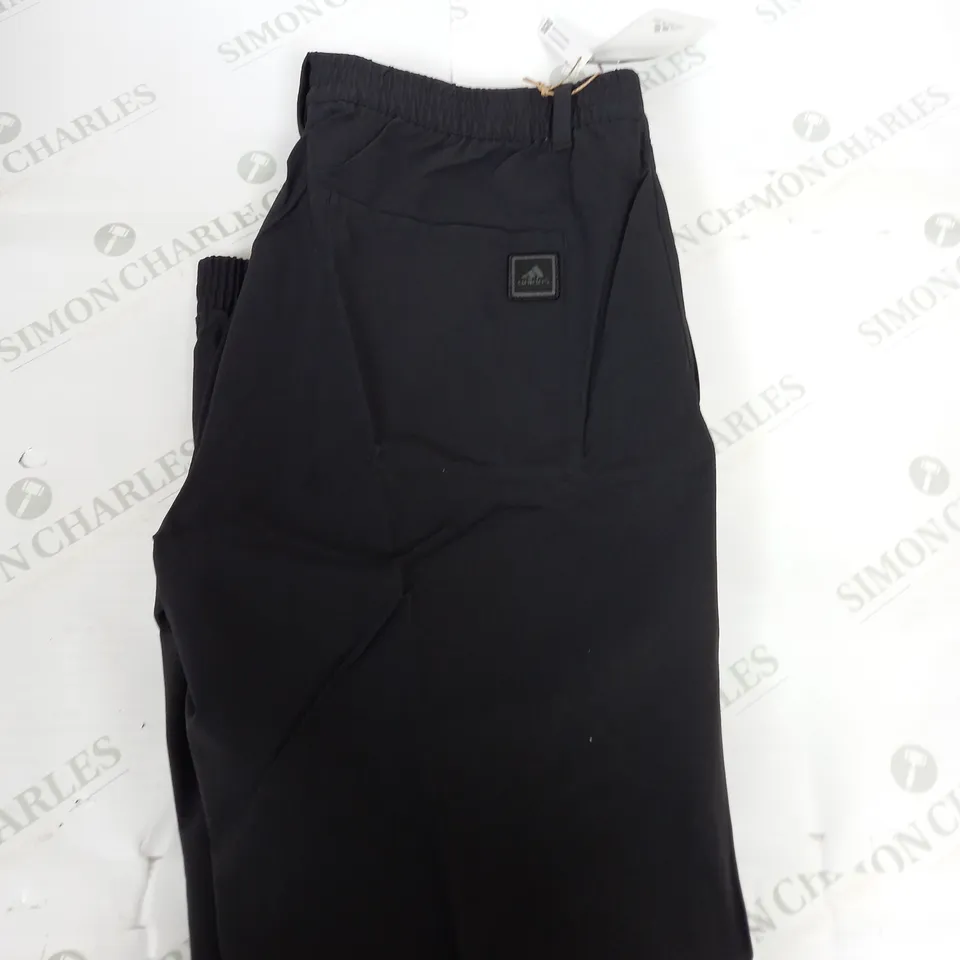 ADIDAS CARGO TROUSERS SIZE 32