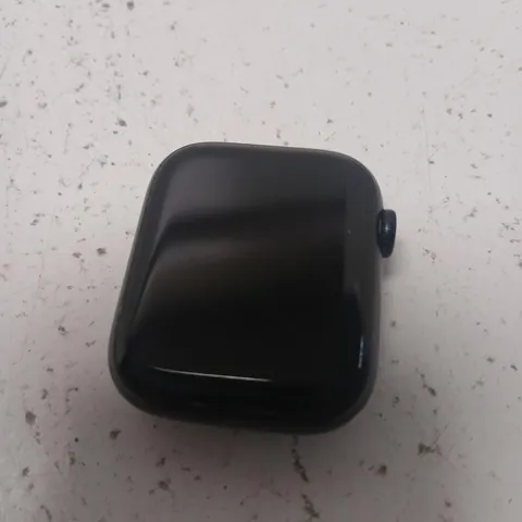 APPLE SERIES 8 WATCH