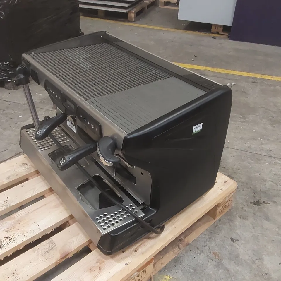 RANCILIO CLASSE 7 COMMERCIAL 2 GROUP COFFEE MACHINE