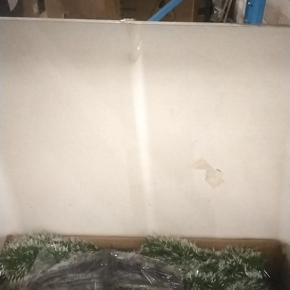 BOXED HOMCOM ARTIFICIAL CHRISTMAS TREE