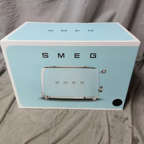 BOXED SMEG 50'S STYLE KETTLE AND 2 SLICE TOASTER