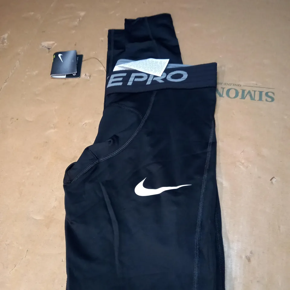 NIKE TRAINING PANTS SIZE SMALL