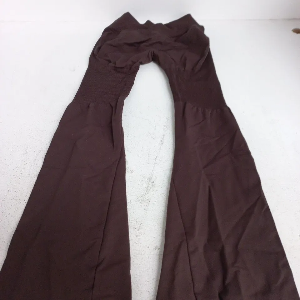 THRIVIN ELEVATE SCULPTING MID V-WAIST SCRUNCH FLARE - COFFEE SIZE S