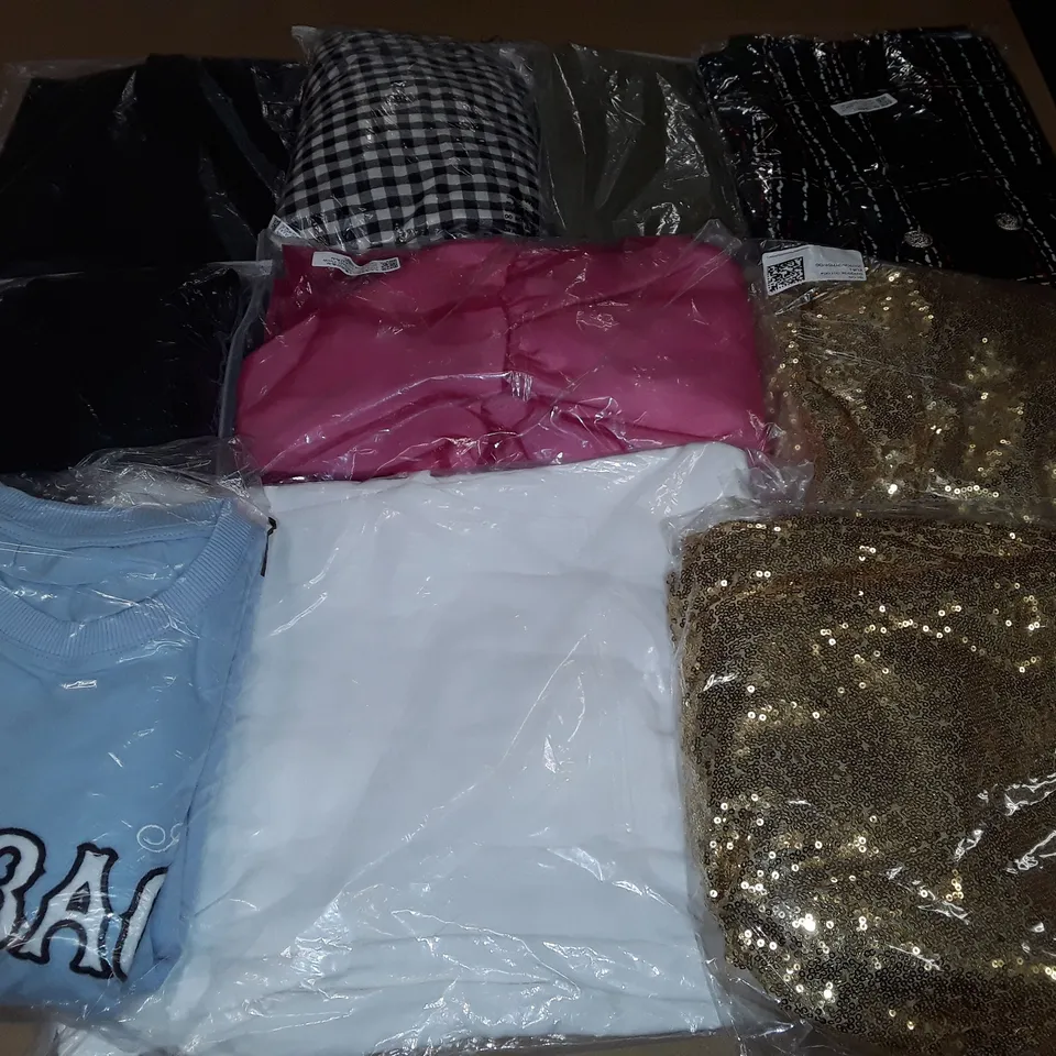 LARGE QUANTITY OF ASSORTED BAGGED CLOTHING ITEMS 