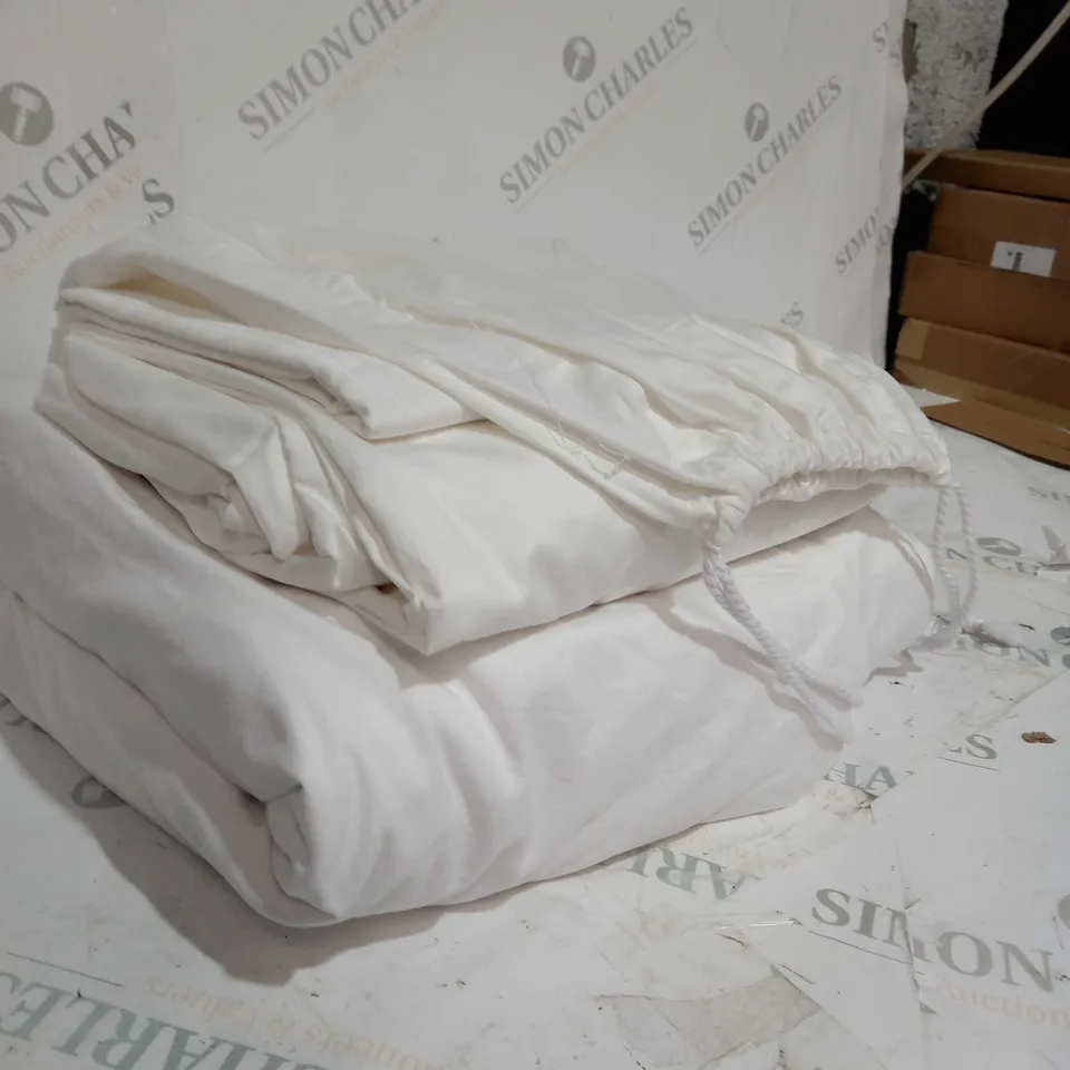 NORTHERN NIGHTS COTTON DOBBY STRIPE 4 PIECE DUVET SET - WHITE, KING SIZE