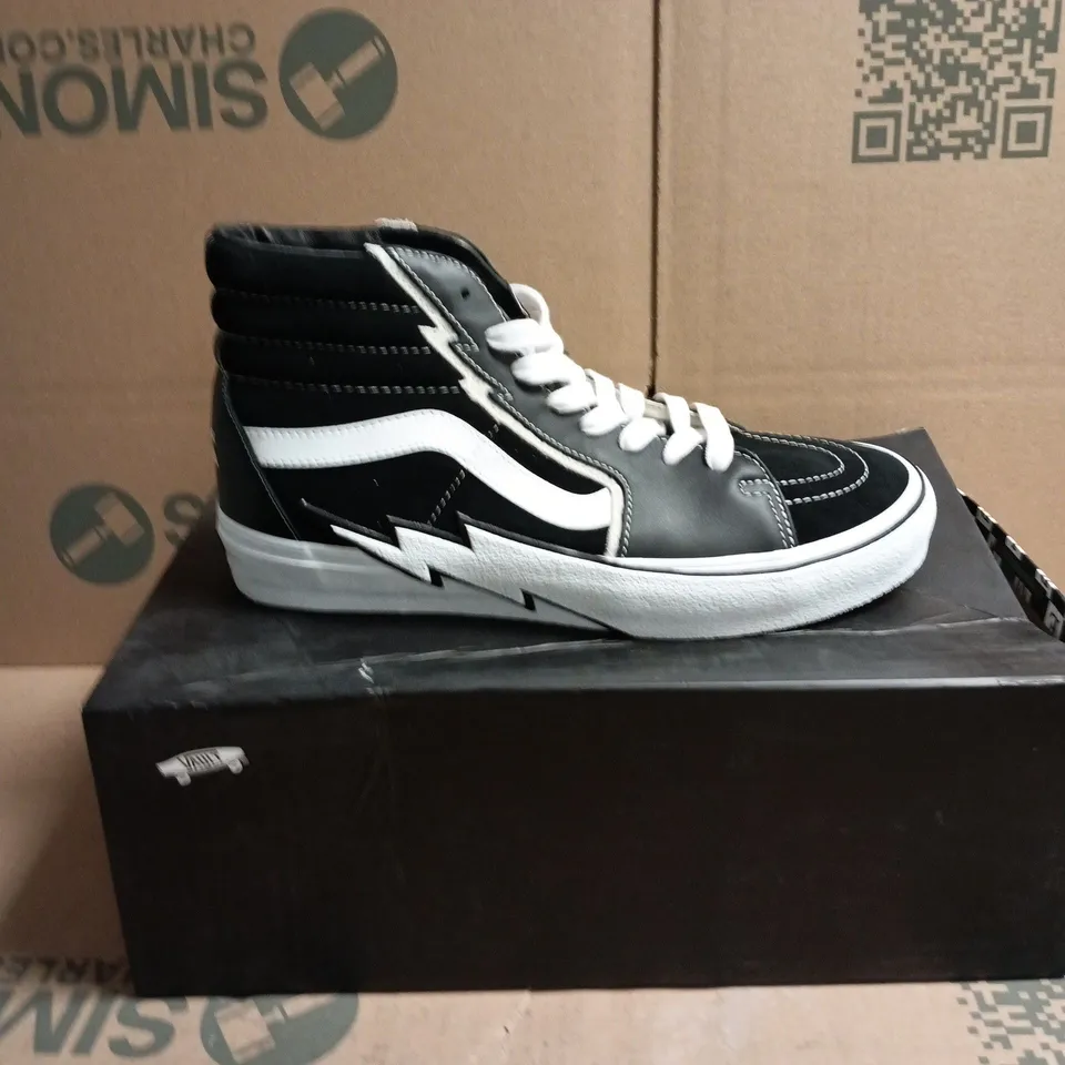 VANS VAULT X MASTERMIND JAPAN SK8-HI BOLT LX TRAINERS – BLACK, UK 10