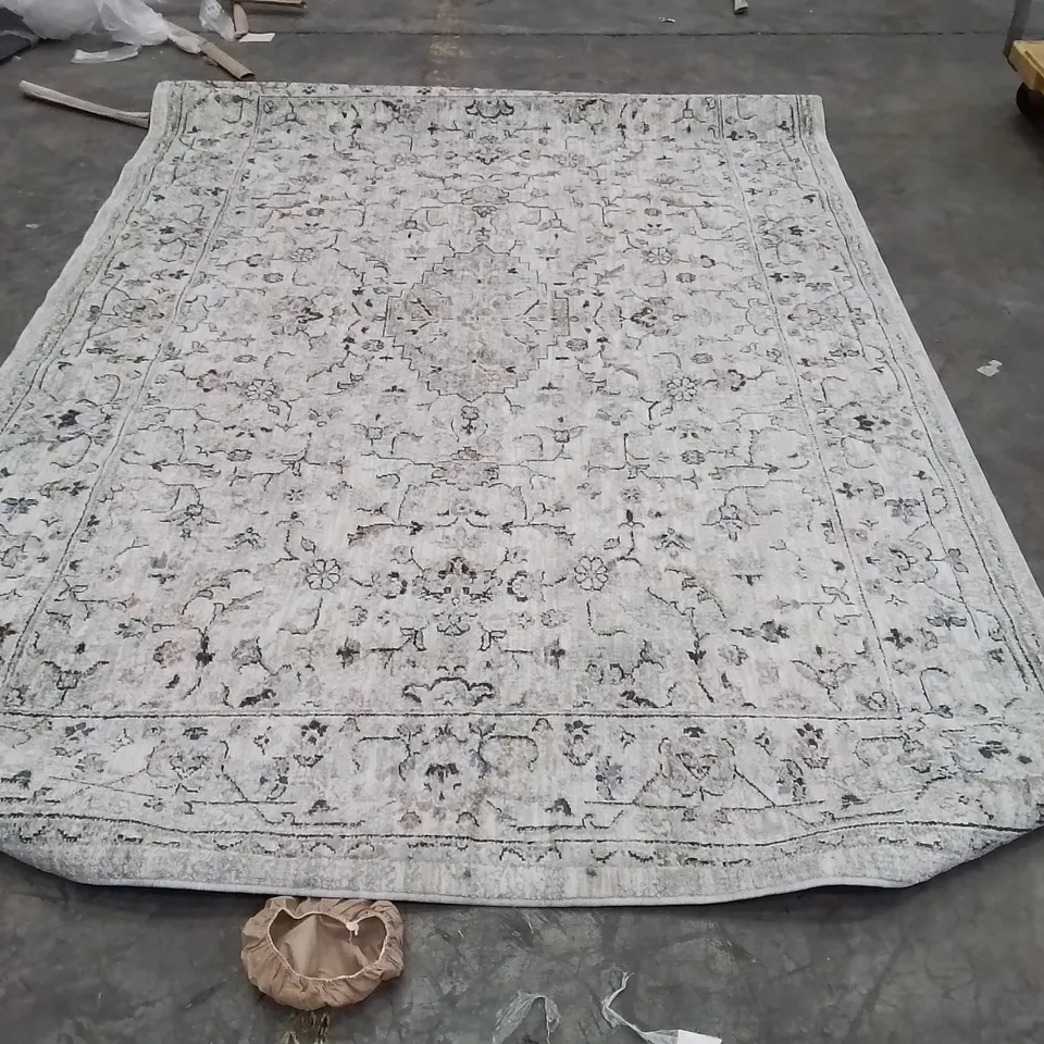 QUALITY DESIGNER AREA RUG - APPROXIMATELY 290X200CM