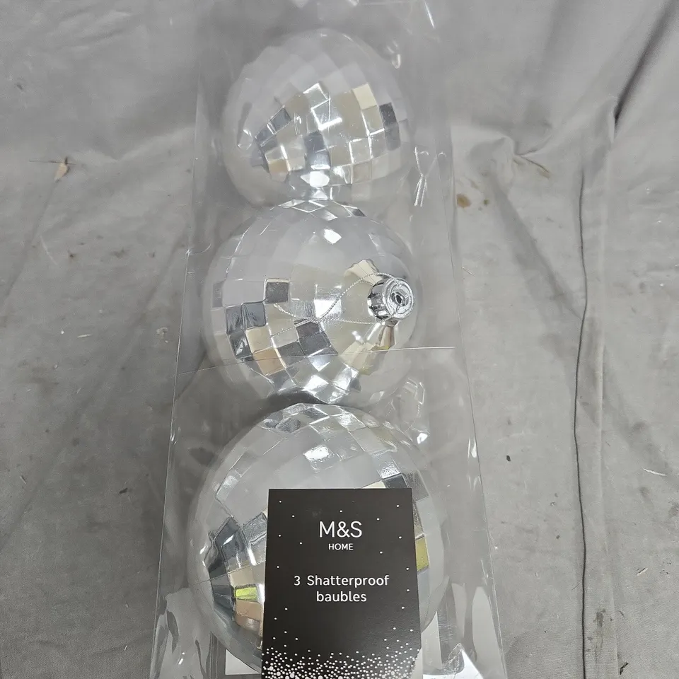 M&S HOME 3 SHATTERPROOF BAUBLES – MIRRORED FINISH