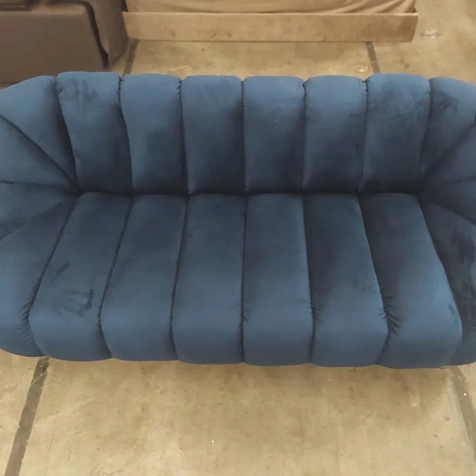 QUALITY DESIGNER MITESH UPHOLSTERED SOFA