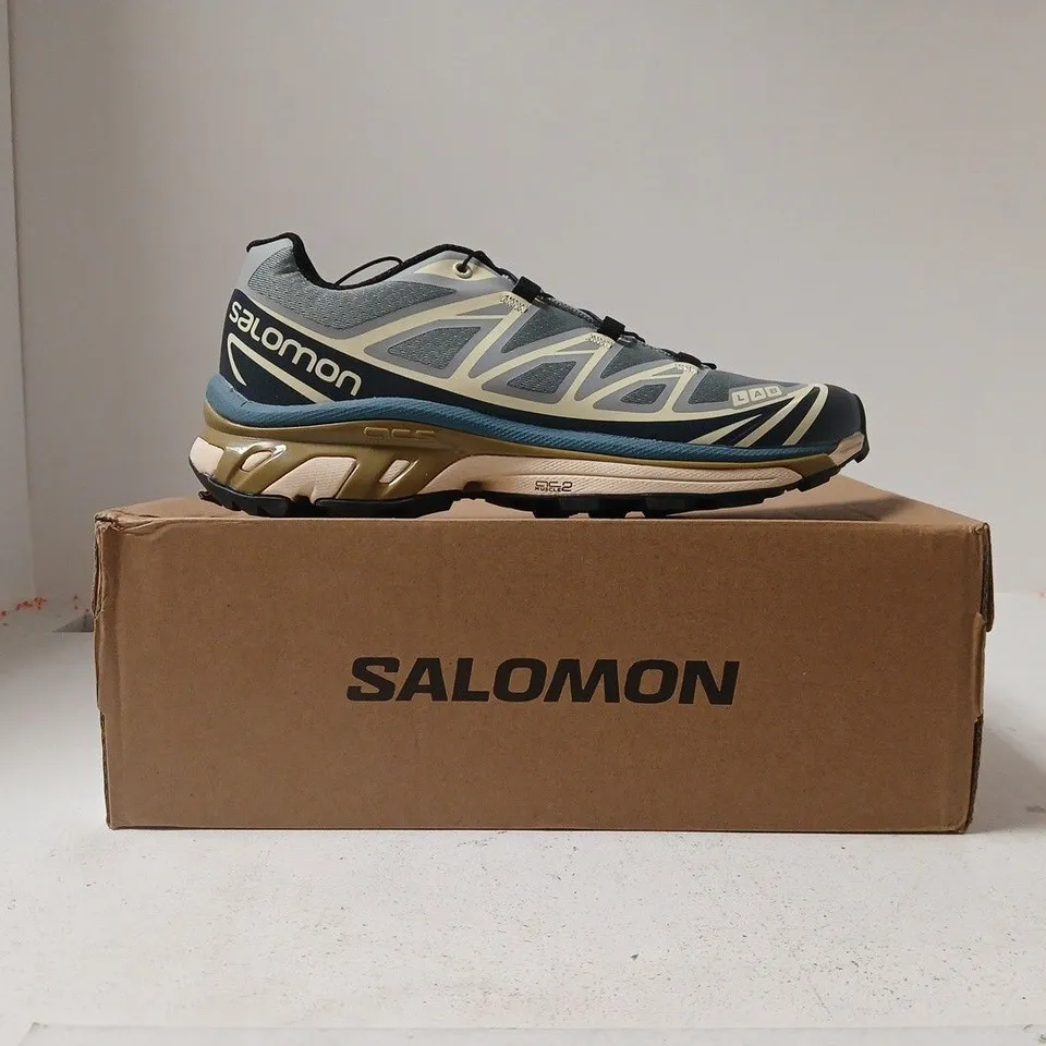BOXED PAIR OF SALOMON XT-6 TRAINERS IN QUARRY/BLEACHED SAND/CUMIN SIZE UK 6