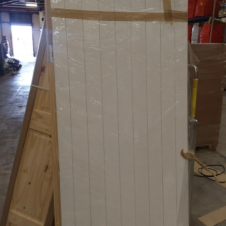 BRACED & LEDGED PRE FINISHED INTERNAL DOOR 1981 × 765mm 