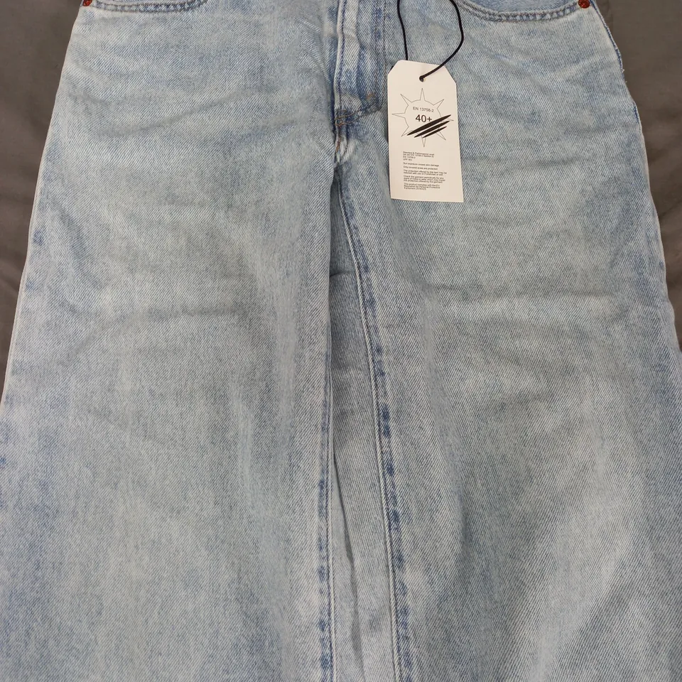 LEVI'S BAGGY DAD JEANS IN BLUE SIZE 25/32