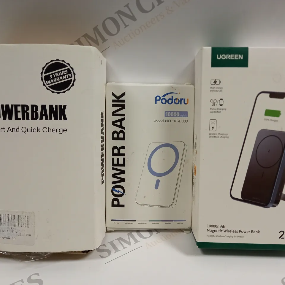 BOX OF 3 ASSORTED WIRELESS POWERBANKS 