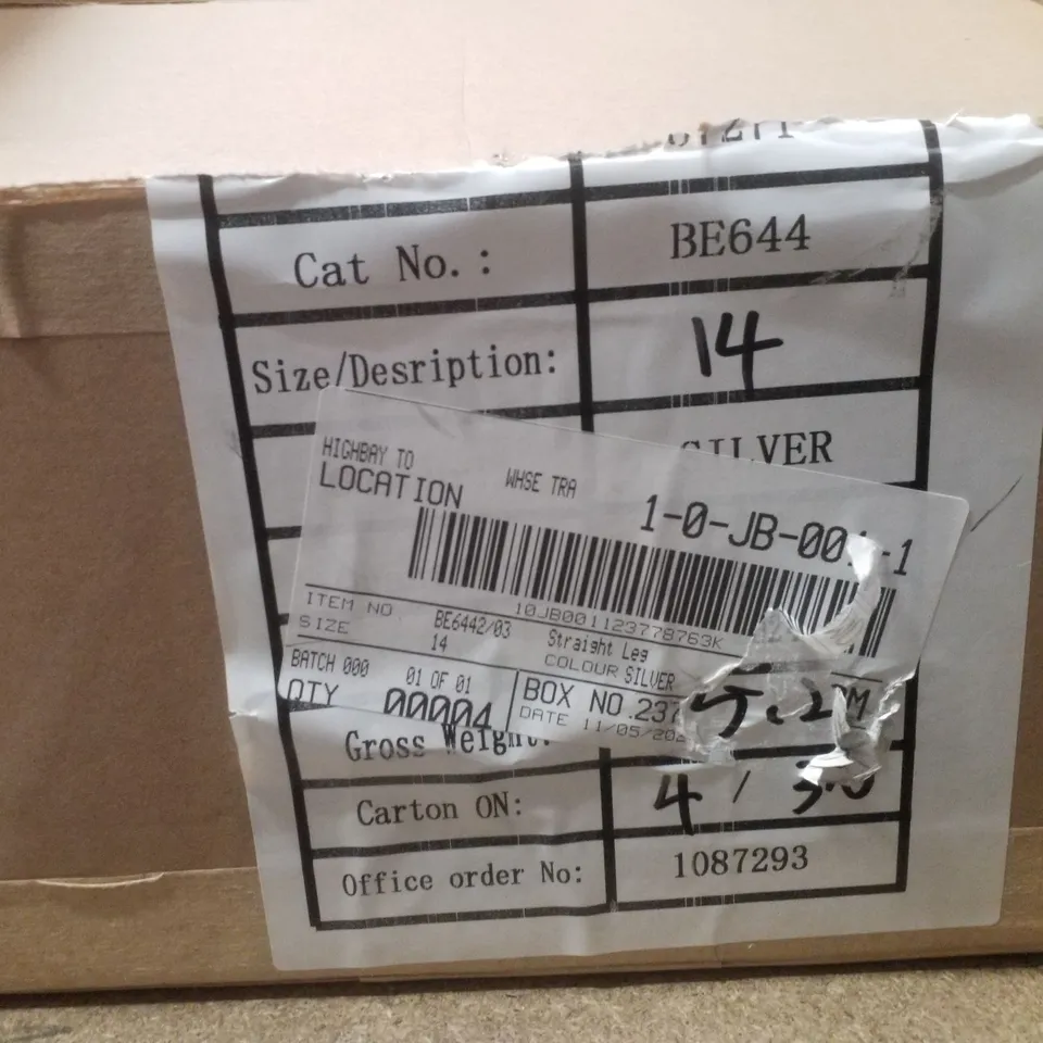 BOX CONTAINING APPROXIMATELY 4 BRAND NEW SIMPLY BE SHINY SILVER STRAIGHT LEG JEANS - SIZE 14