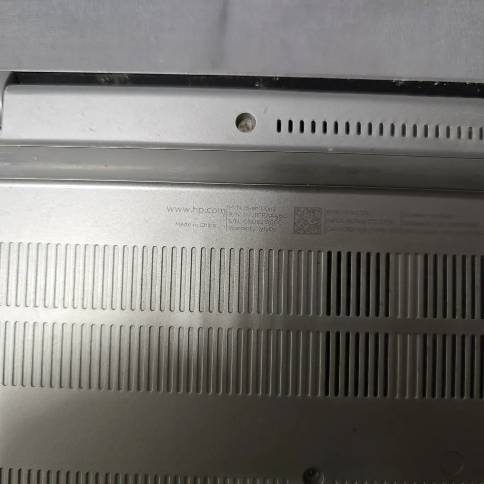 HP ENVY LAPTOP – SILVER