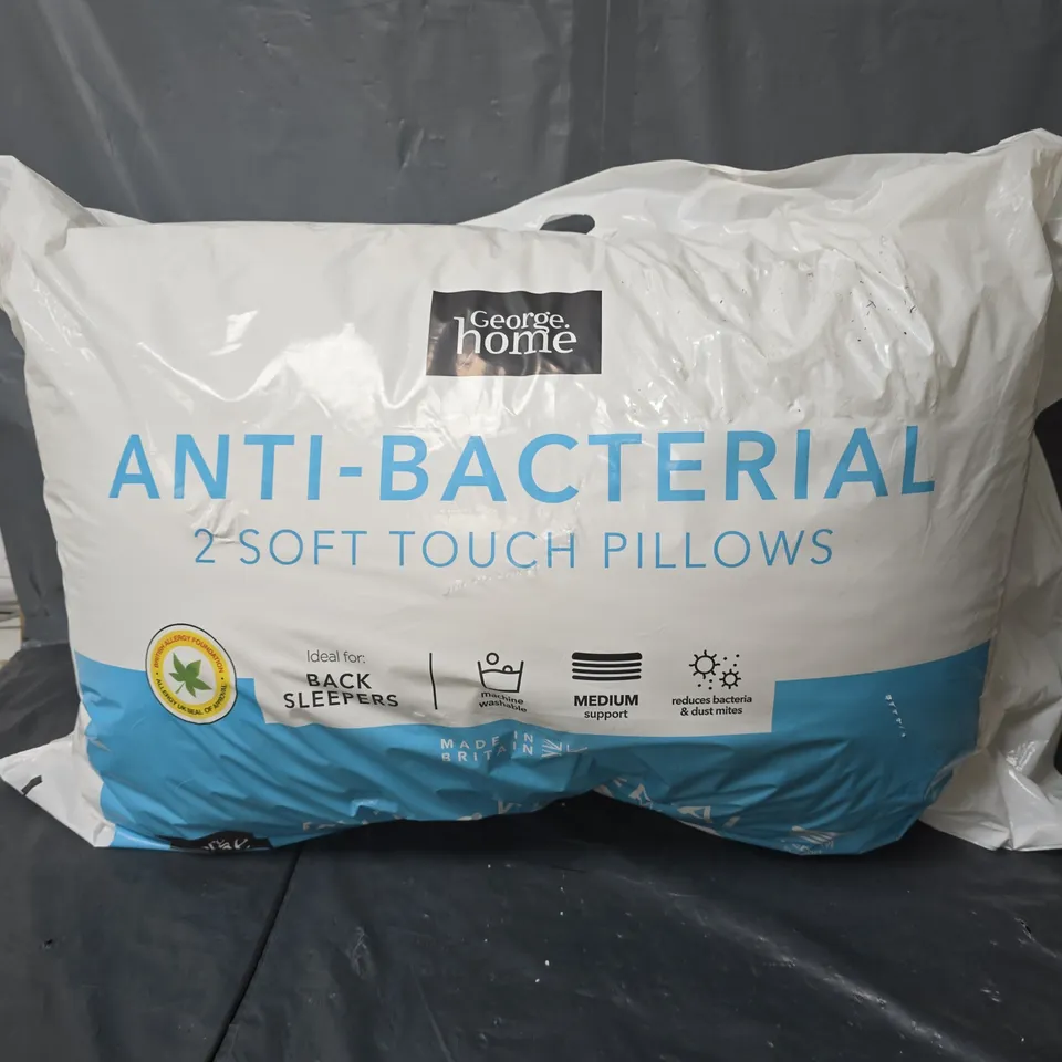 HOME ANTI-BACTERIAL 2 SOFT TOUCH PILLOWS 
