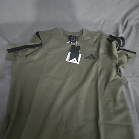ADIDAS MENS T-SHIRT - UK SIZE S
