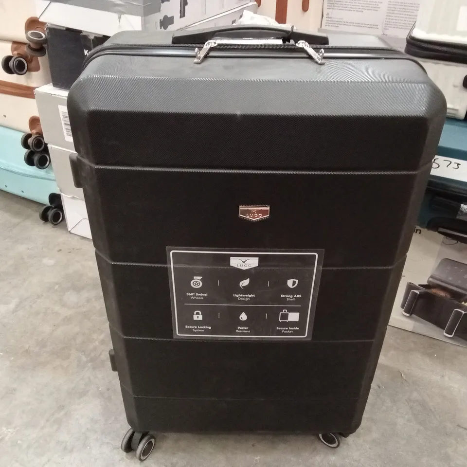 MEDIUM SUITCASE BLACK