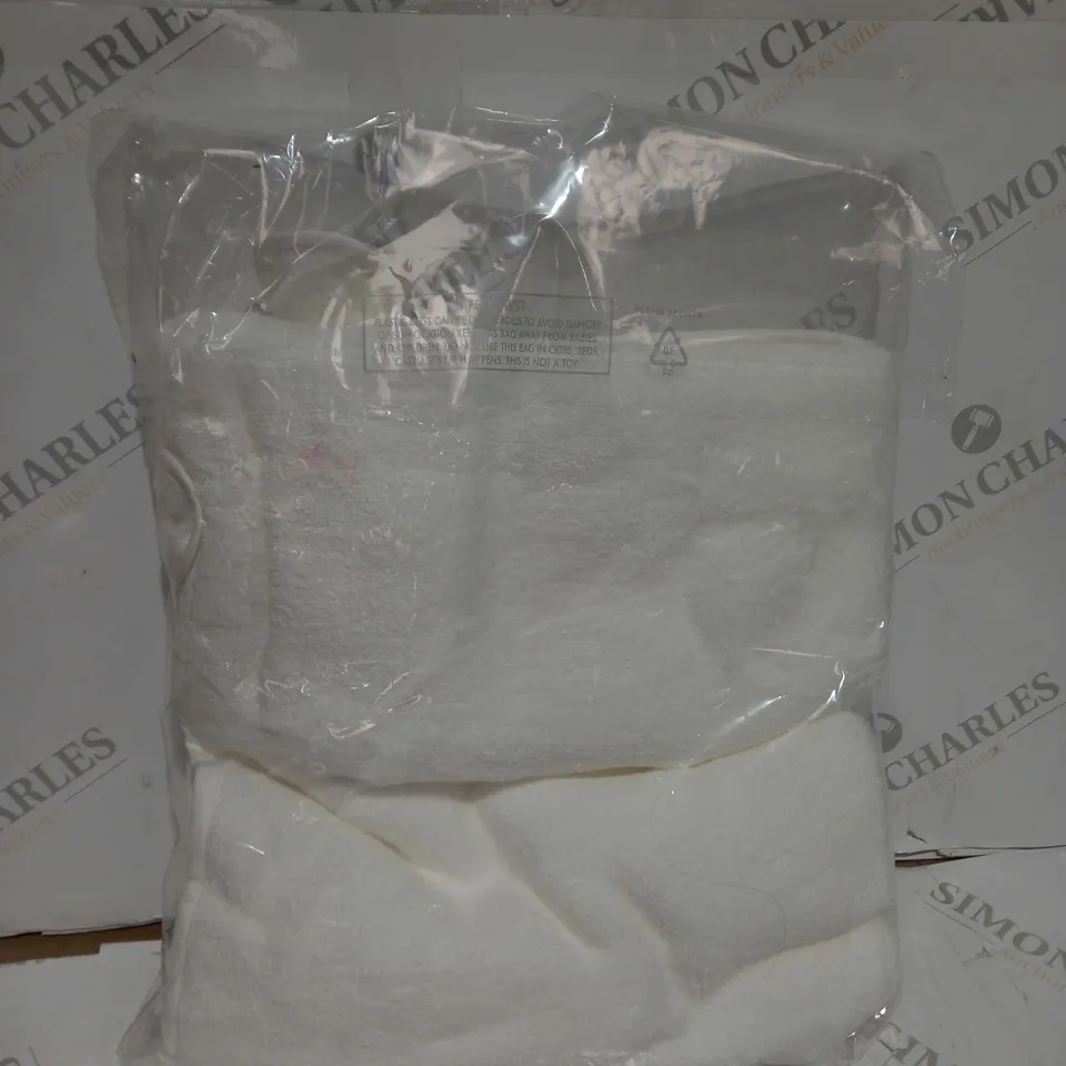 PACKAGED THE LITTLE WHITE COMPANY HYDROCOTTON LARGE TOWEL 