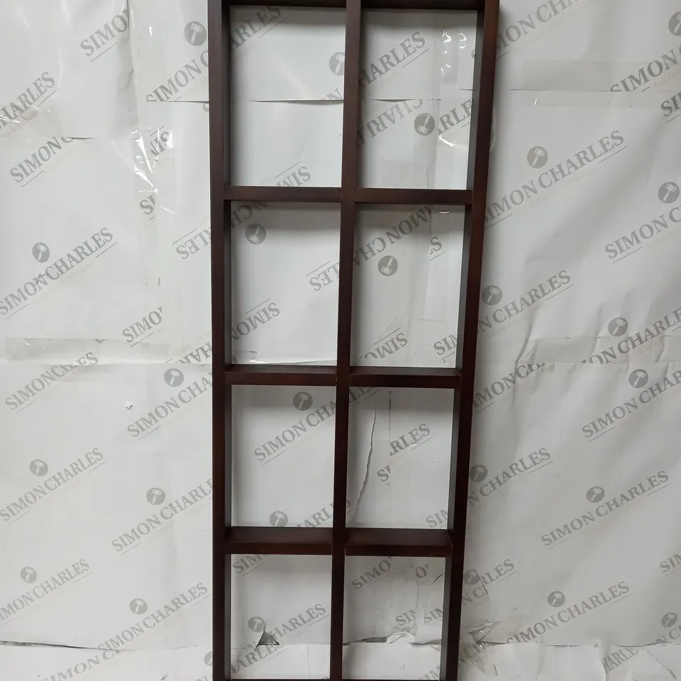 WALL MOUNTED STORAGE RACK