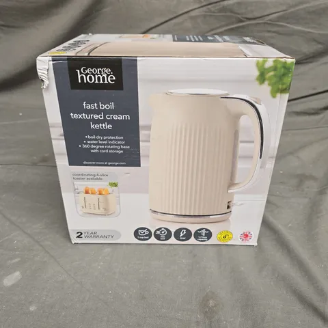 BOXED FAST BOIL TEXTURED CREAM KETTLE
