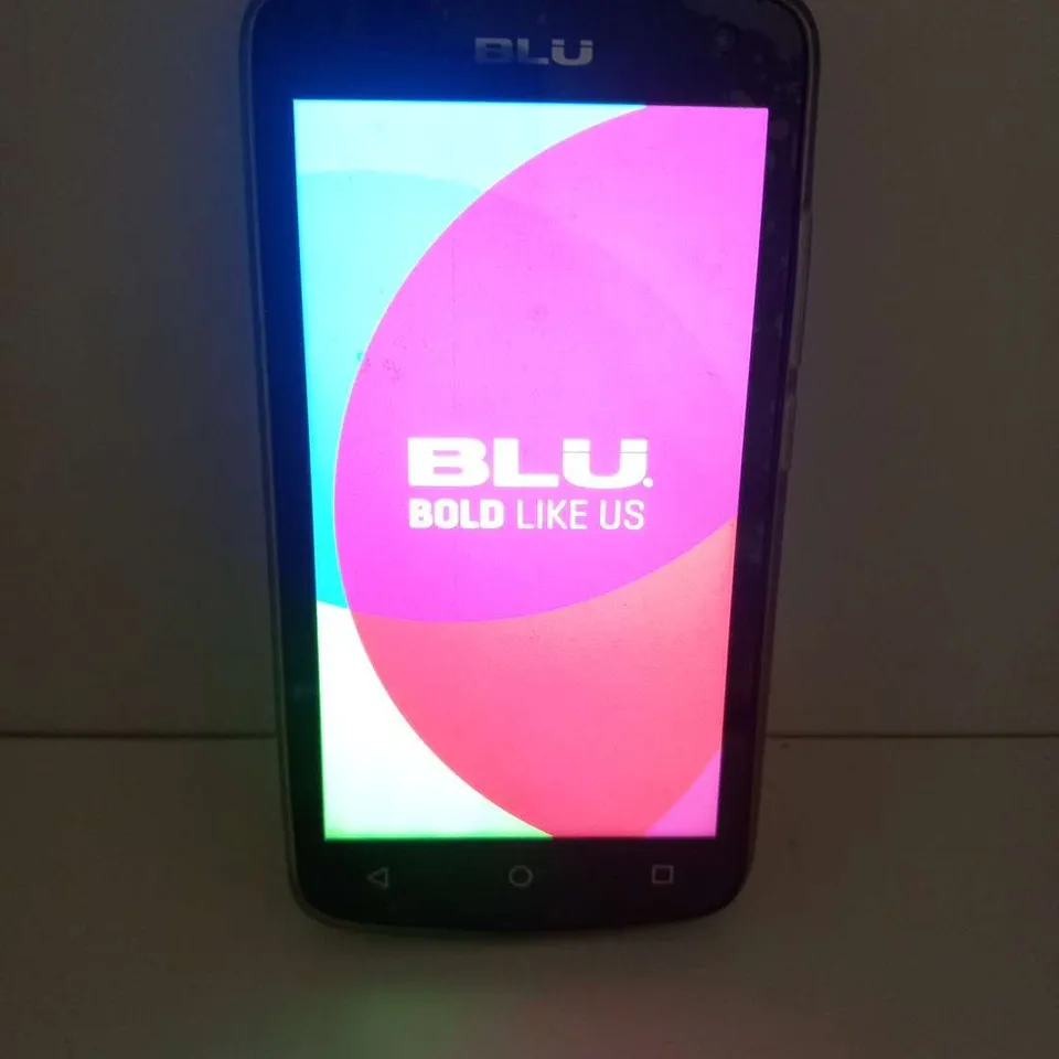 BLU BOLD LIKE US MOBILE PHONE