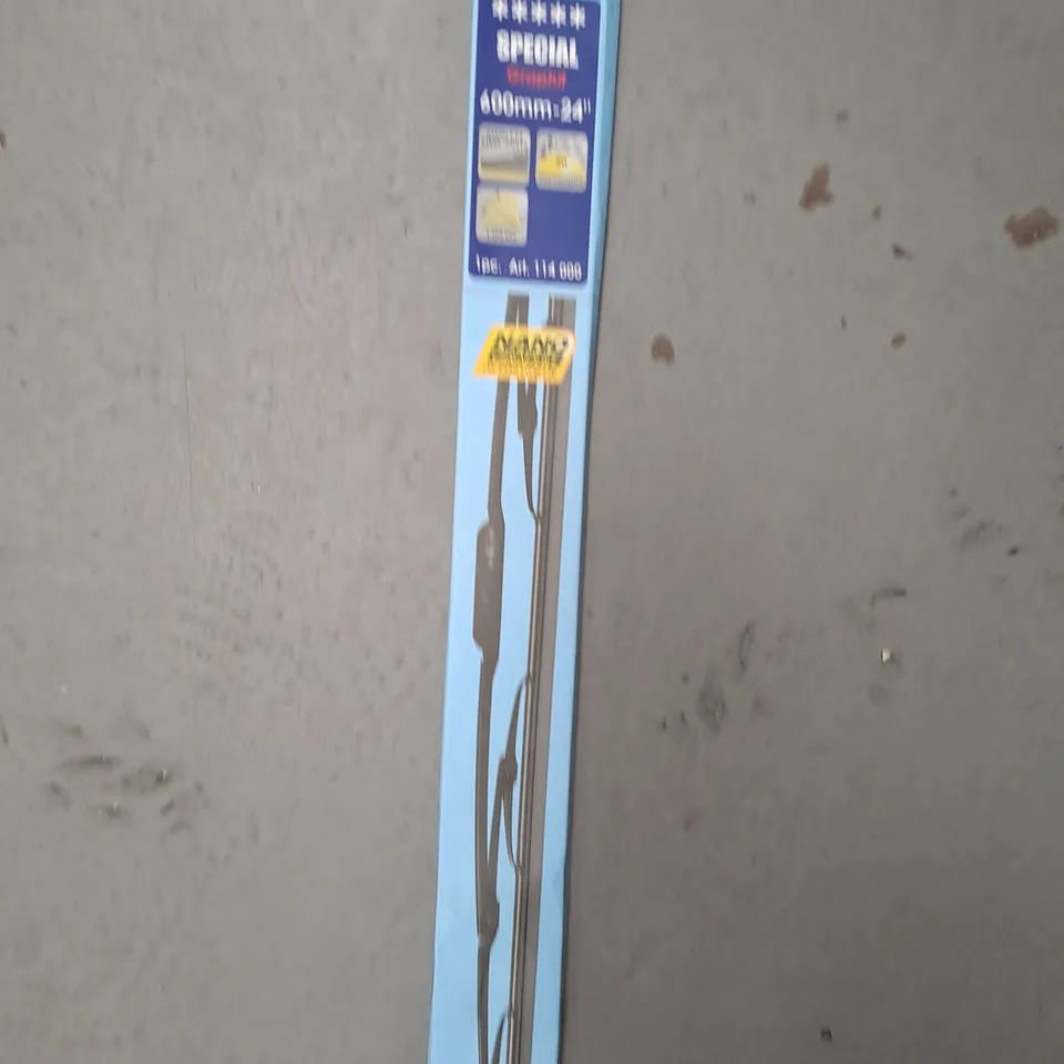 ASSORTMENT OF APPROXIMATELY 10 HOUSEHOLD ITEMS TO INCLUDE KAYMAN YOGA MAT, ALCA 24" VEHICLE WIPER BLADES, ETC - COLLECTION ONLY