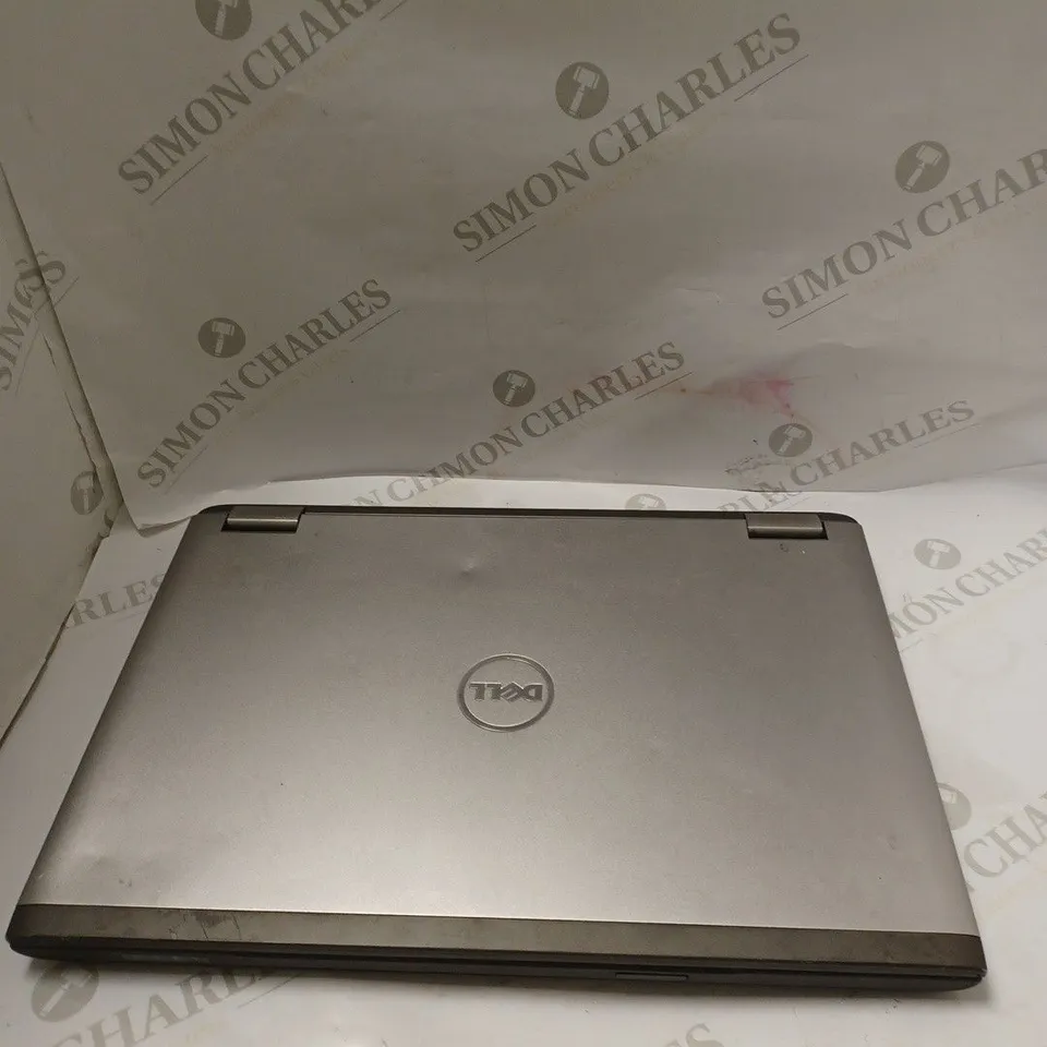 DELL VOSTRO 3560 LAPTOP 