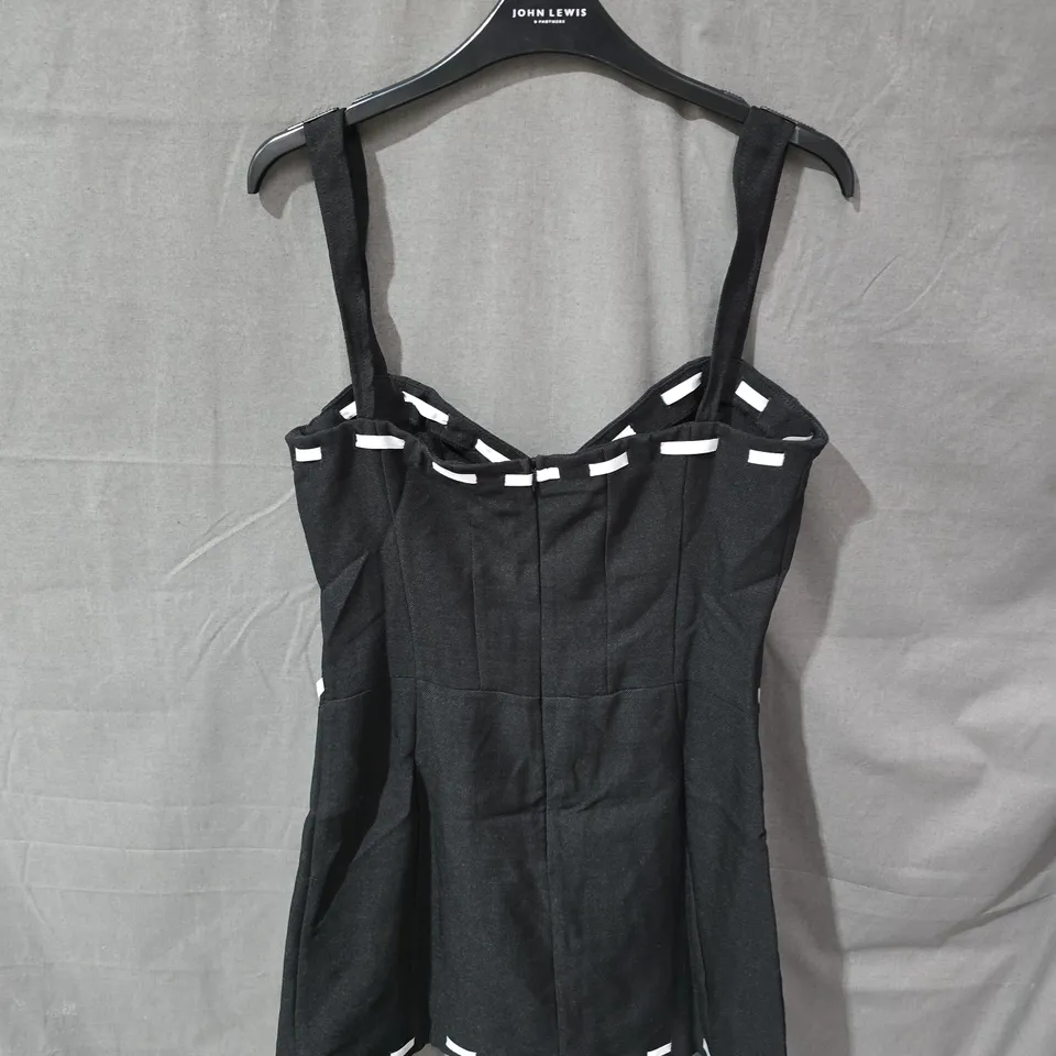 PRETTYLITTLETHING BLACK & WHITE TRIM CORSET-STYLE DRESS, UK 10 (EU 38)