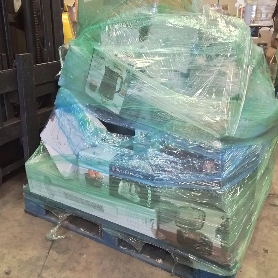 PALLET CONTAINING A LARGE QUANTITY OF ELECTRICAL ITEMS TO INCLUDE;MICROWAVE,KETTLE,OIL FILLED RADIATOR,STEAM CLEANER INDUCTION HOB