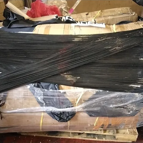 PALLET OF OUTDOOR GAZEBOS 