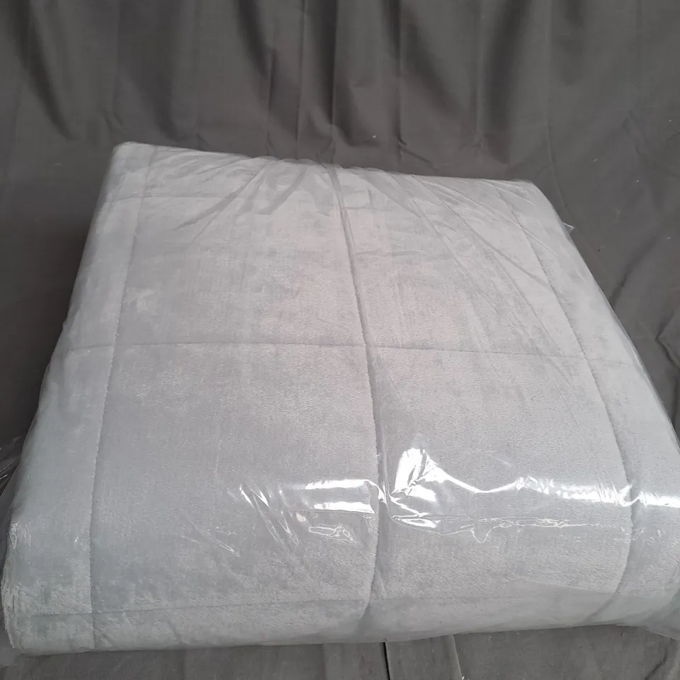 BOXED COZEE HOME VELVETSOFT WEIGHTED BLANKET