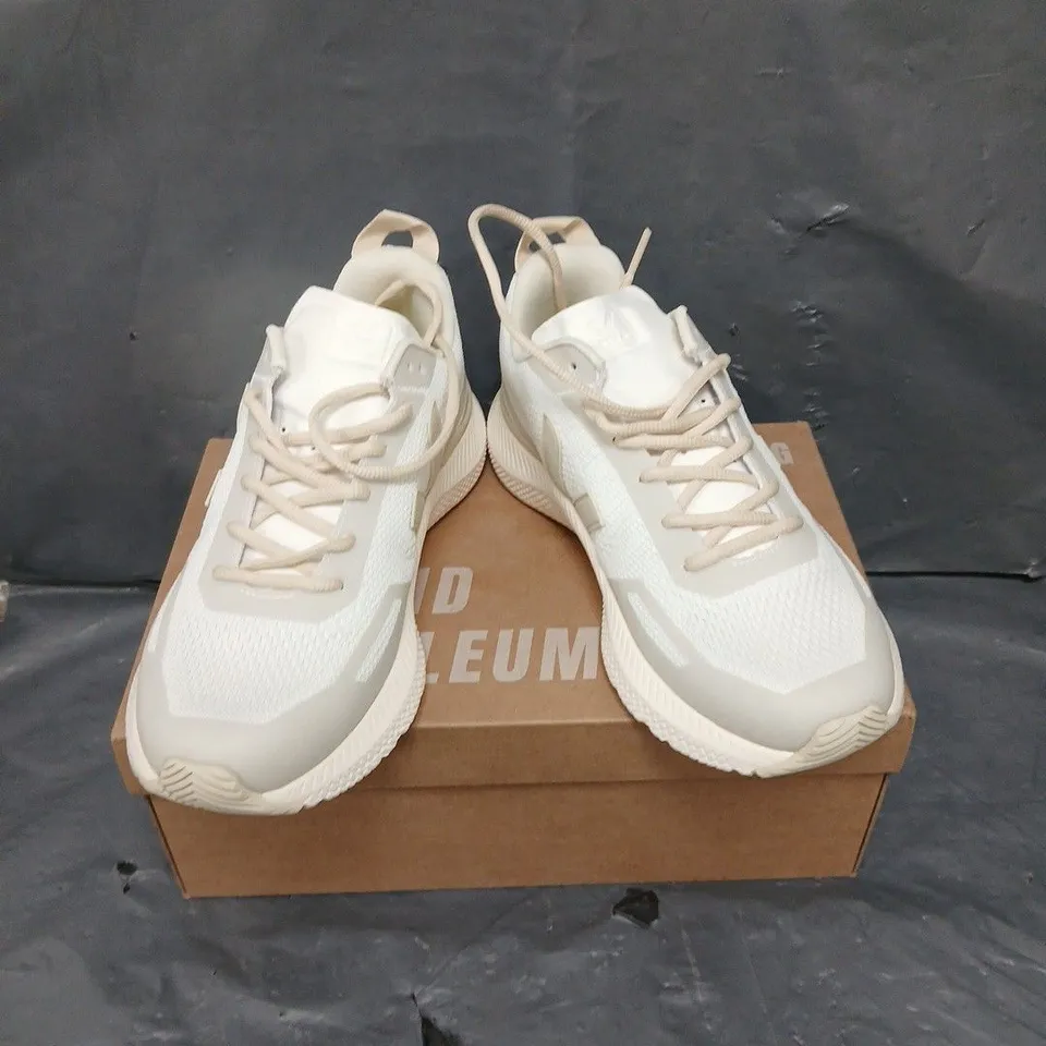 BOXED PAIR OF VEJA IMPALA EGGSHELL TRAINERS - 6