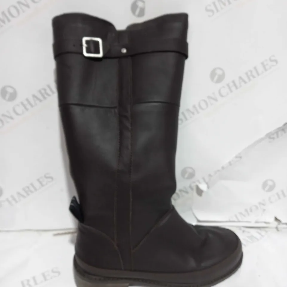 EMU AUSTRAILIA NATASHA ESPRESSO LEATHER BOOTS - SIZE 5