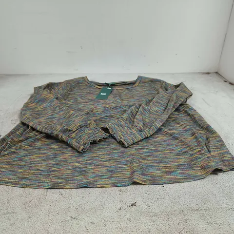 LA MAREY PATTERNED TOP SIZE XL TAGGED